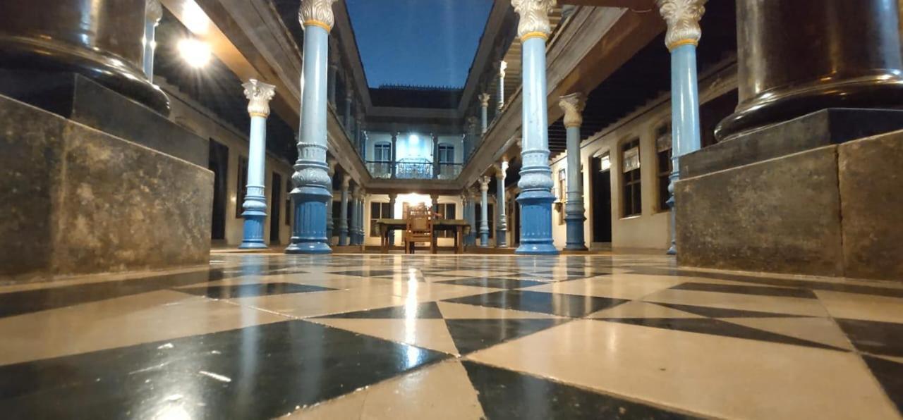 Chettinadu Mansion - An Authentic Heritage Palace Kanadukattan Екстер'єр фото