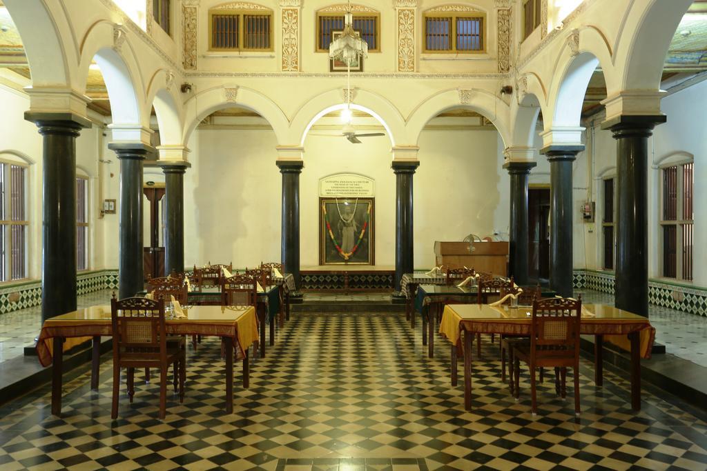 Chettinadu Mansion - An Authentic Heritage Palace Kanadukattan Екстер'єр фото